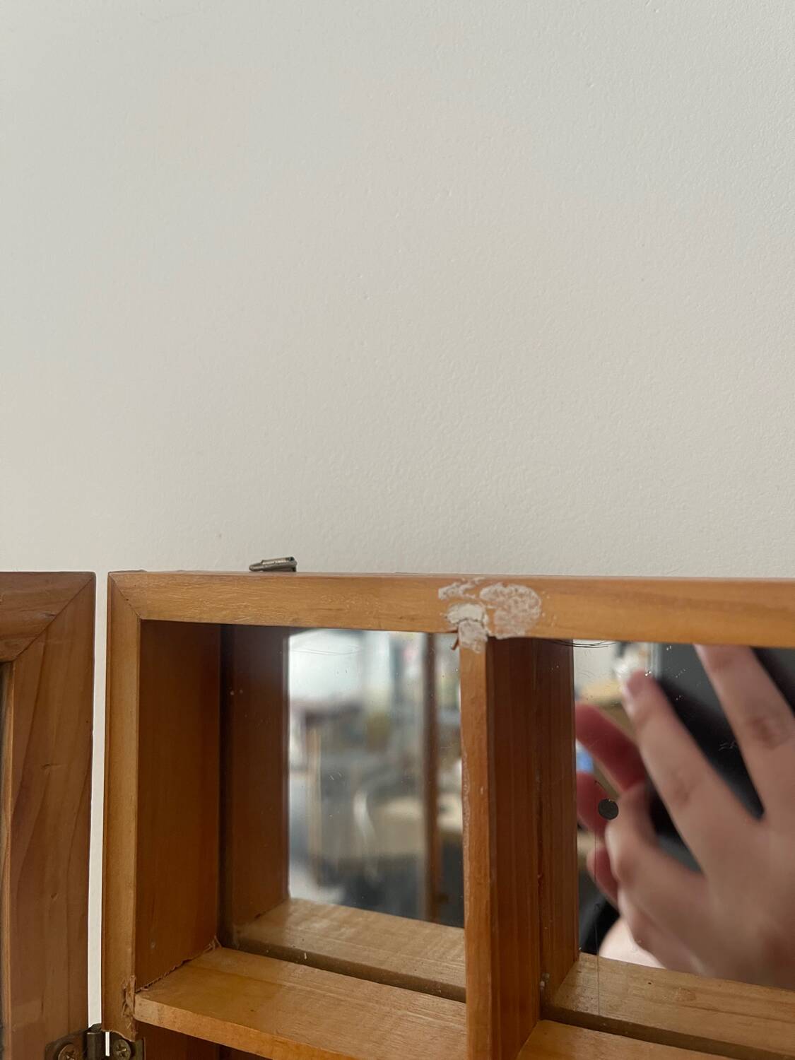 Storage box with wall-mounted glass mirror with integrated storage