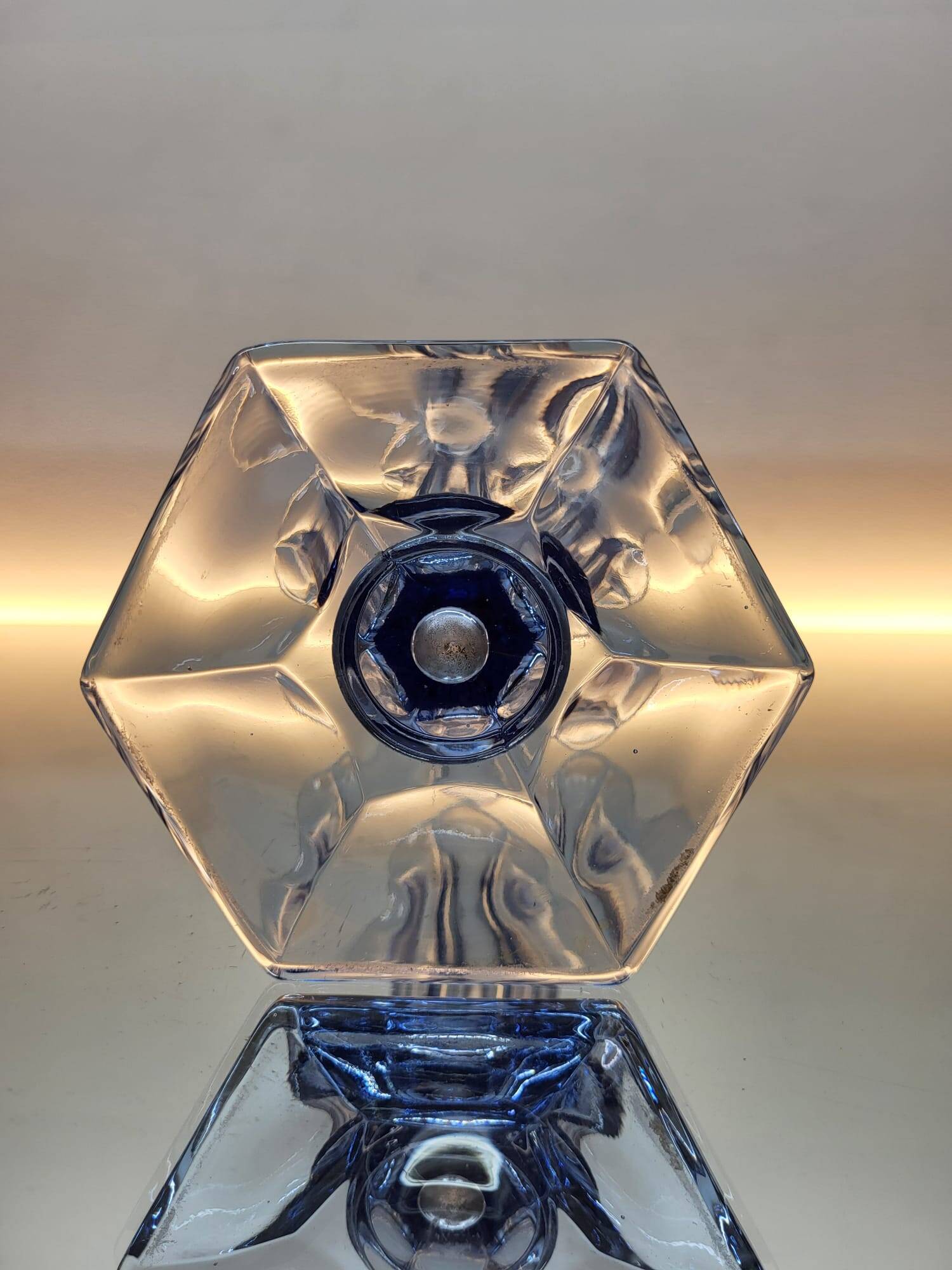 Val Saint Lambert Art deco vaas, serie Luxval model Américain M licht blauw