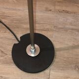 Discreet floor lamp