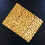 Straw-style slip tray