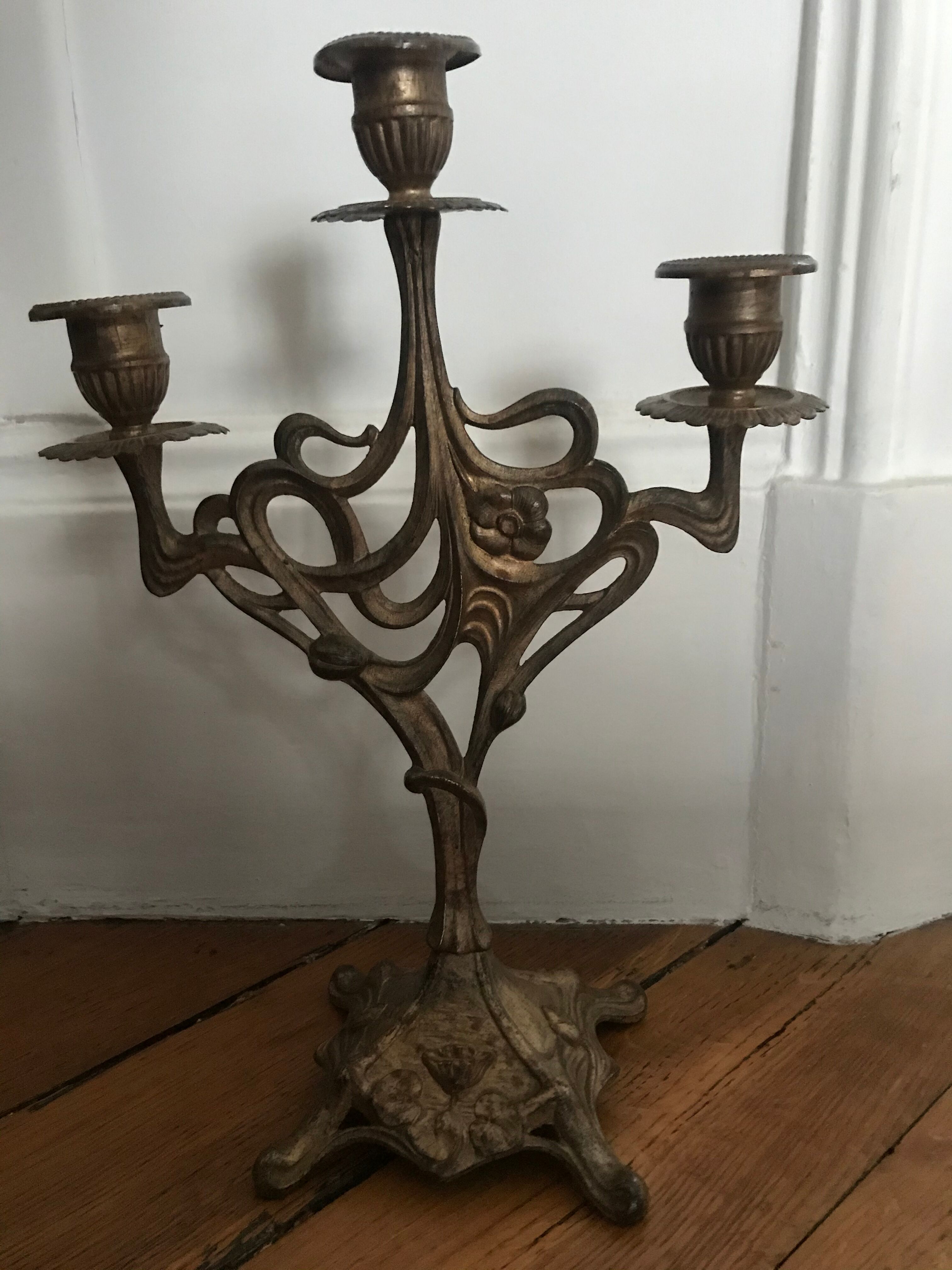 Chandelier Art Nouveau three fires