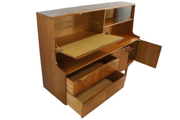 Vintage highboard sideboard sutcliff of tomorden ́bromyard ́