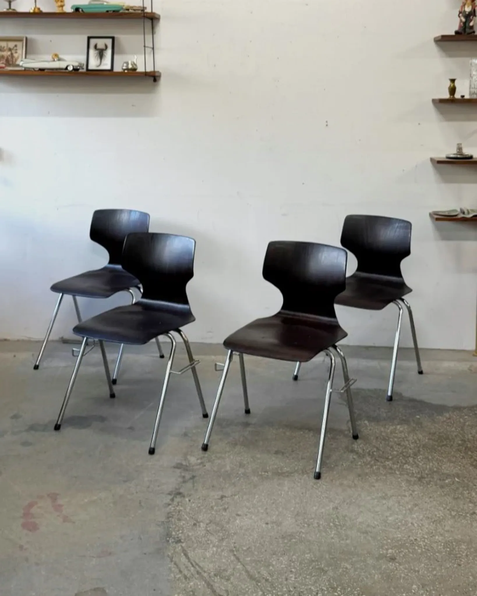 Ensemble de 4 chaises empilables, Pagwood (Pagholz), Allemagne, années 1960/70.