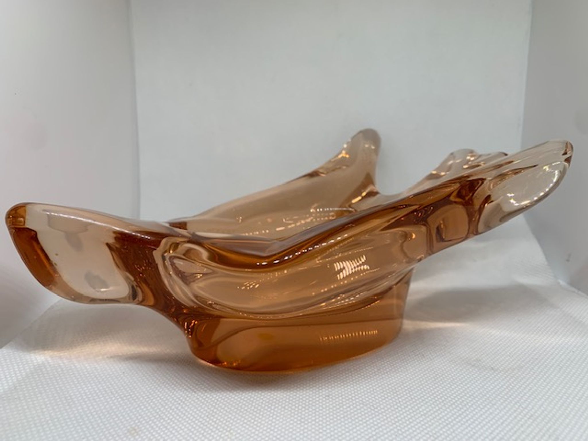 Hirondelle vide poche en verre cristal rose