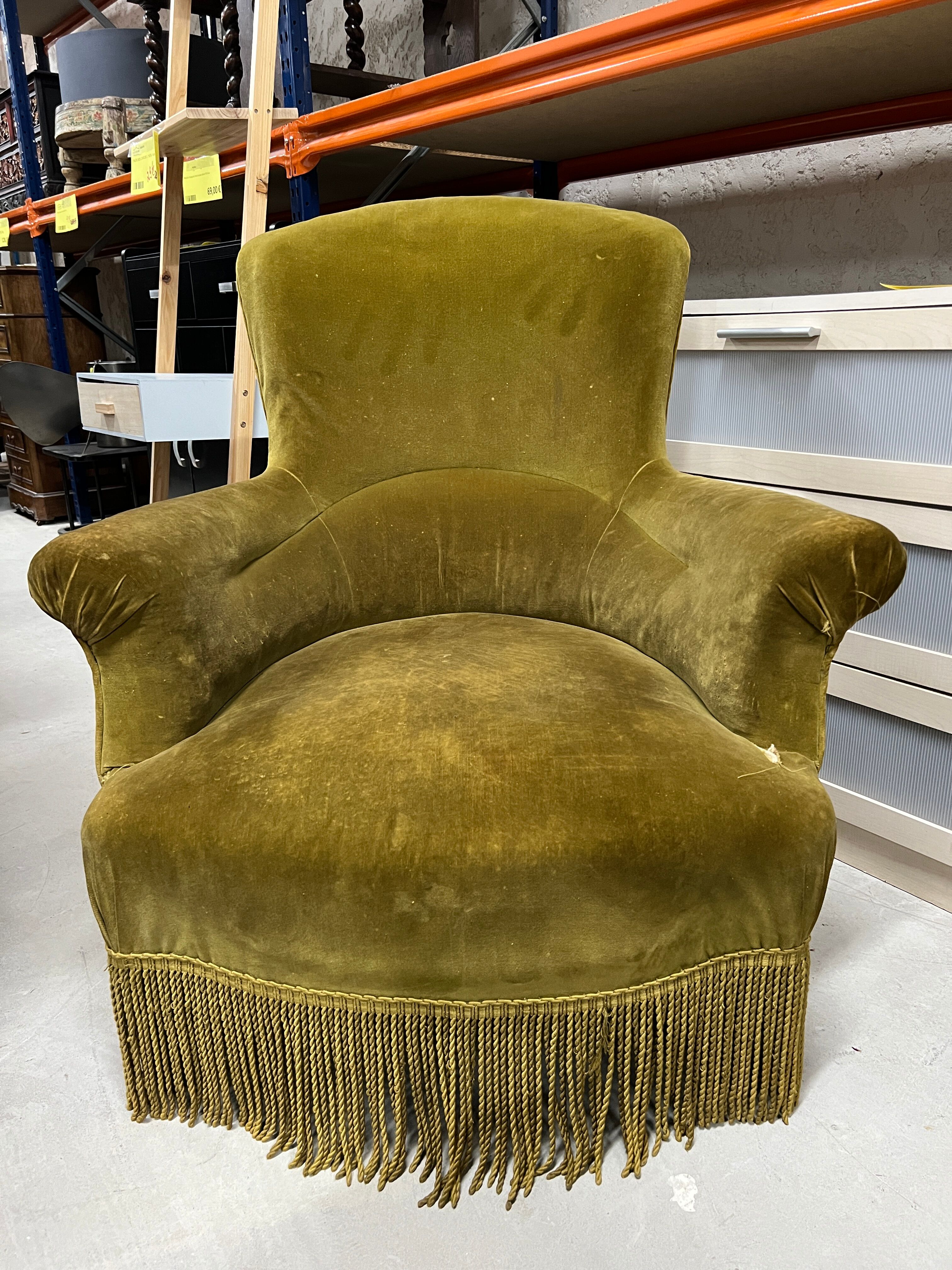 Khaki green velvet toad armchair