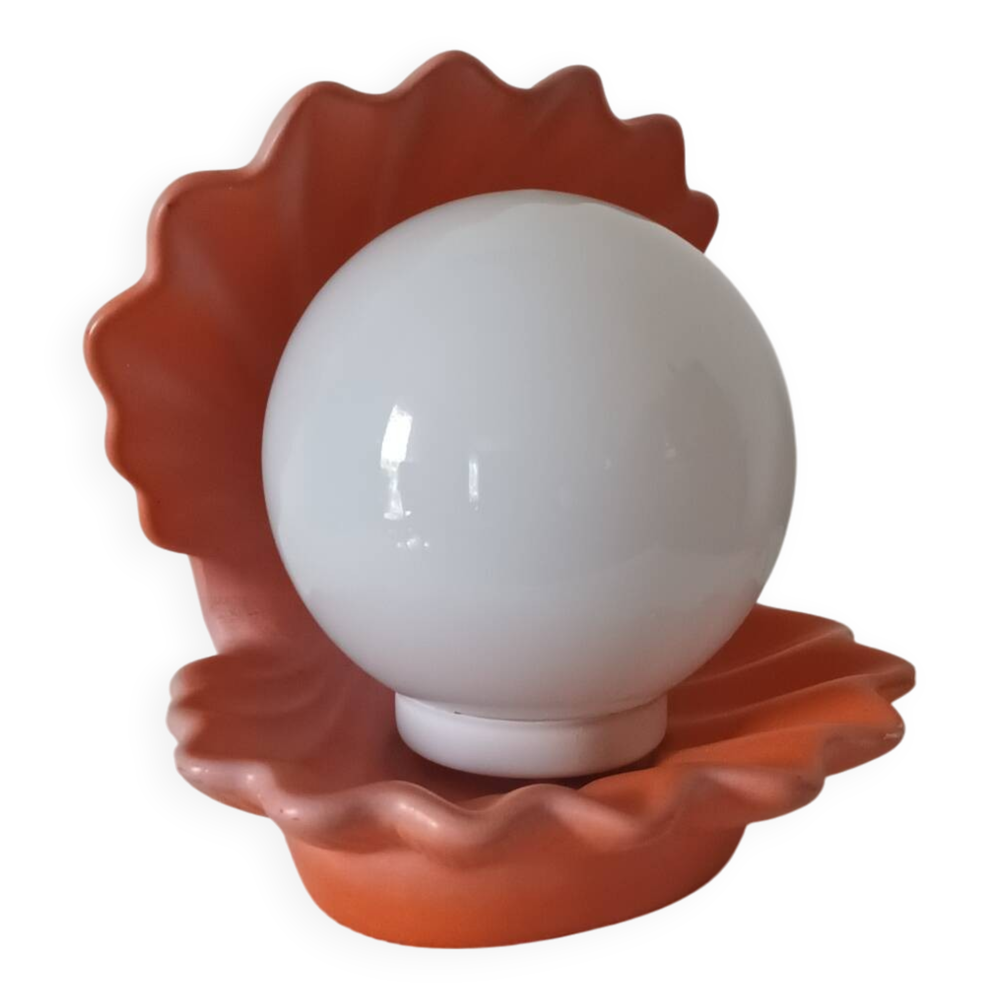 Vintage ceramic seashell lamp
