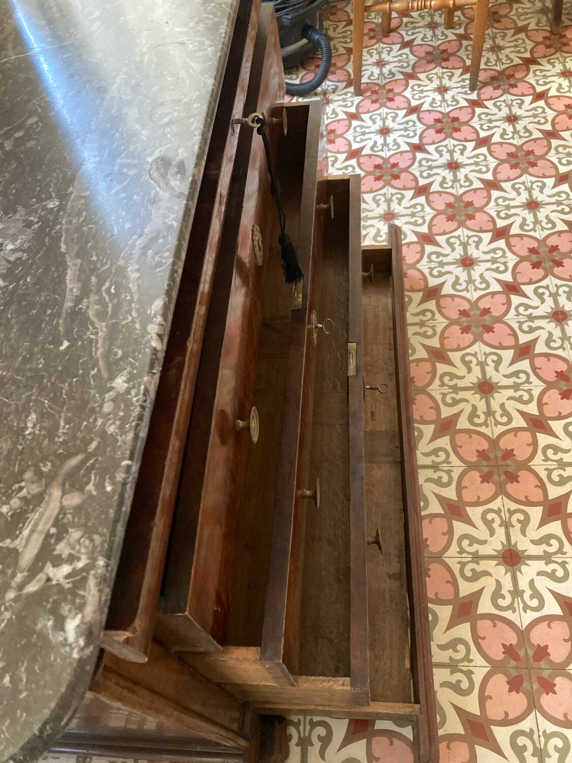 Louis Philippe chest of drawers