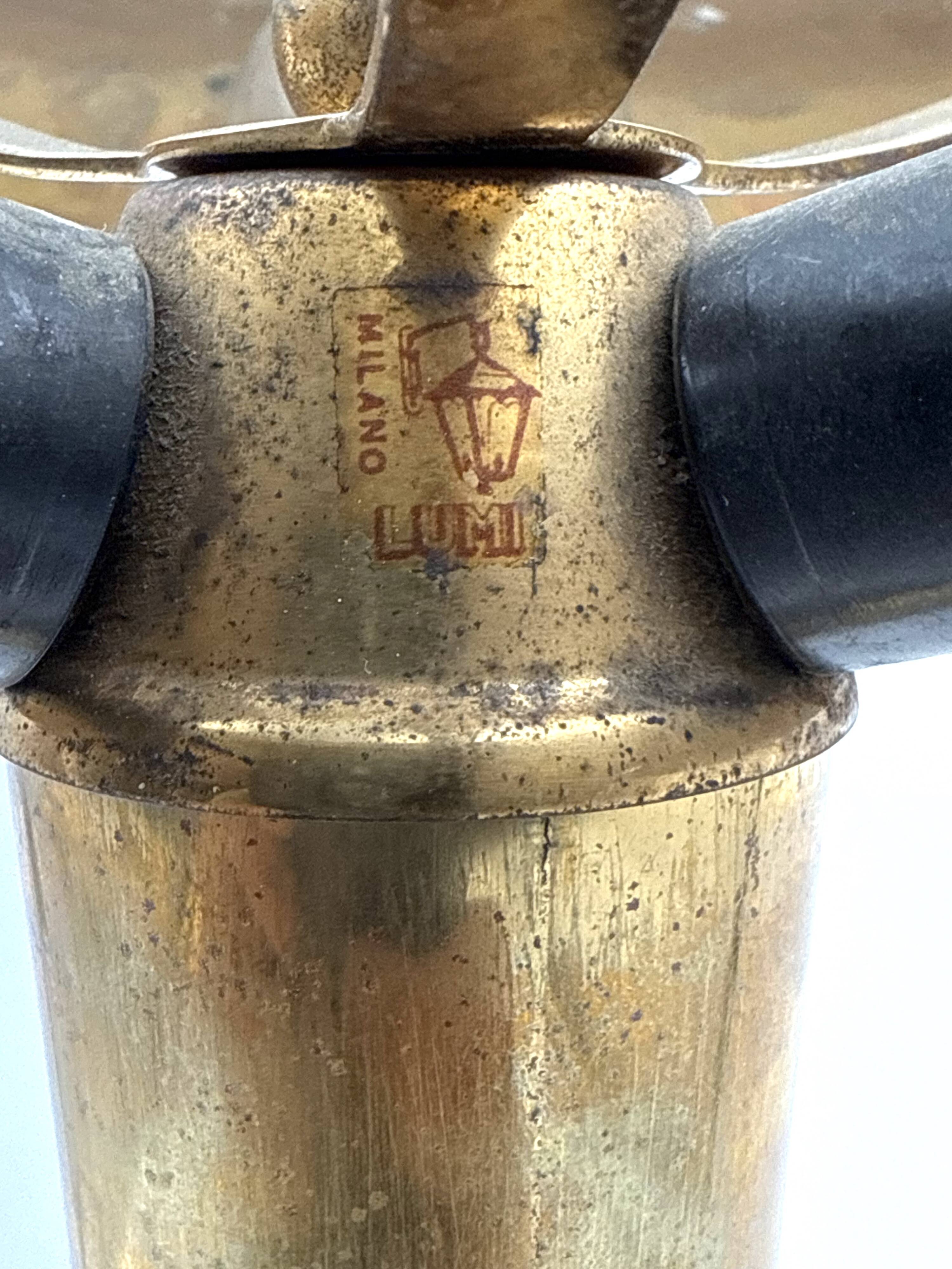 Oscar Torlasco, mod. 143 brass table / desk lamp, Prod. Lumi, Italy 1950s