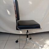 RM desk chair