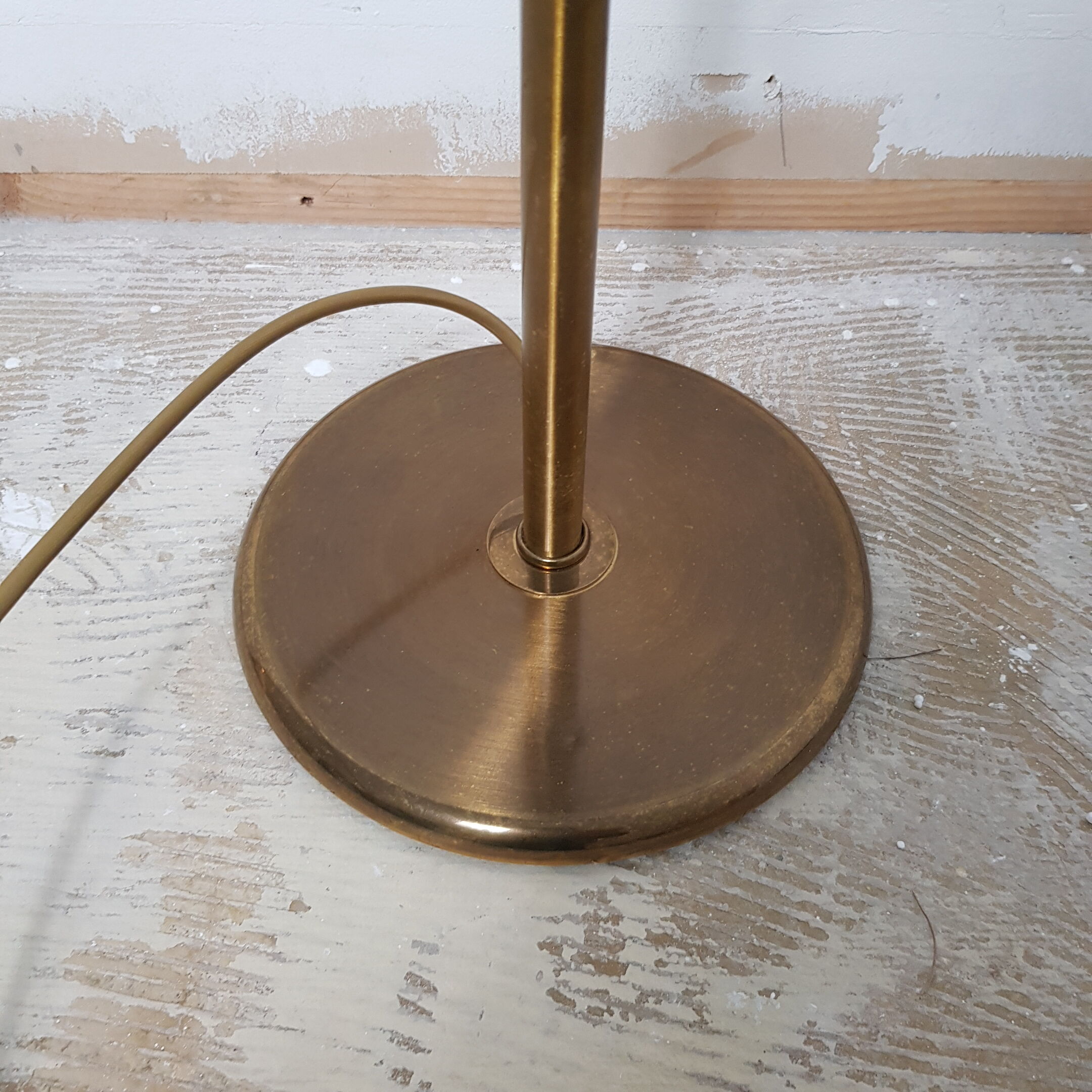 Vintage brass reading light