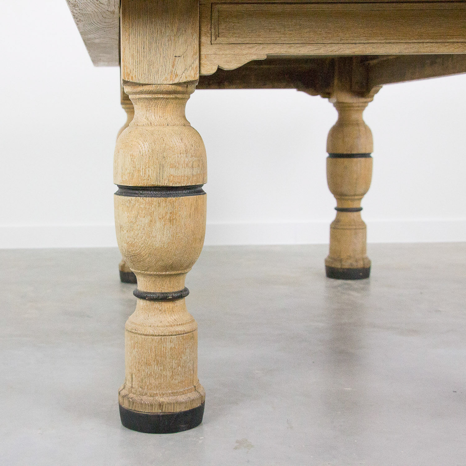 Table à manger en chêne