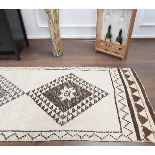 Vintage Turkish Oushak Handmade Wool Cotton White Runner Rug 90x345