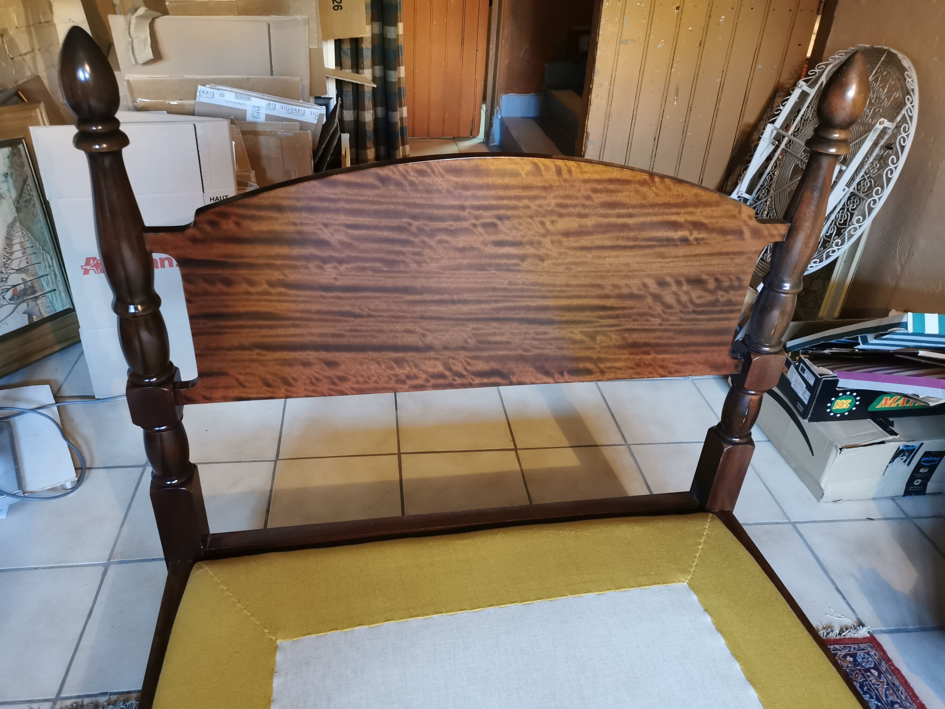 American colonial bed