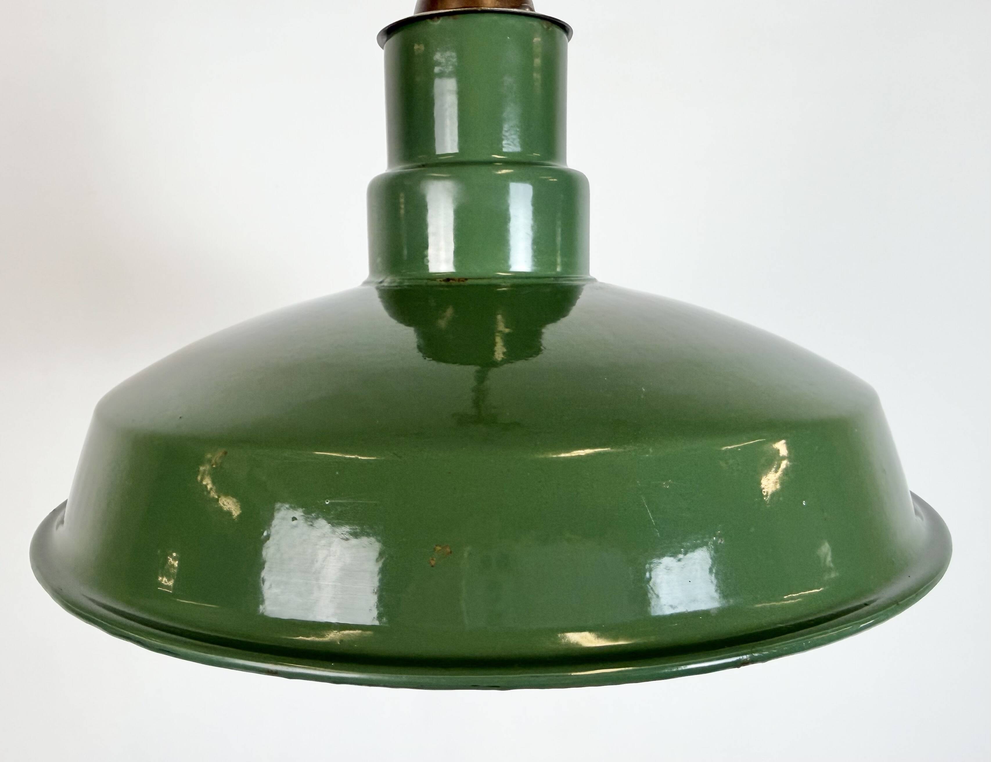 Industrial British Green Enamel Factory Pendant Lamp, 1960s