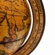 Globe terrestre vintage en bois tourné et bronze