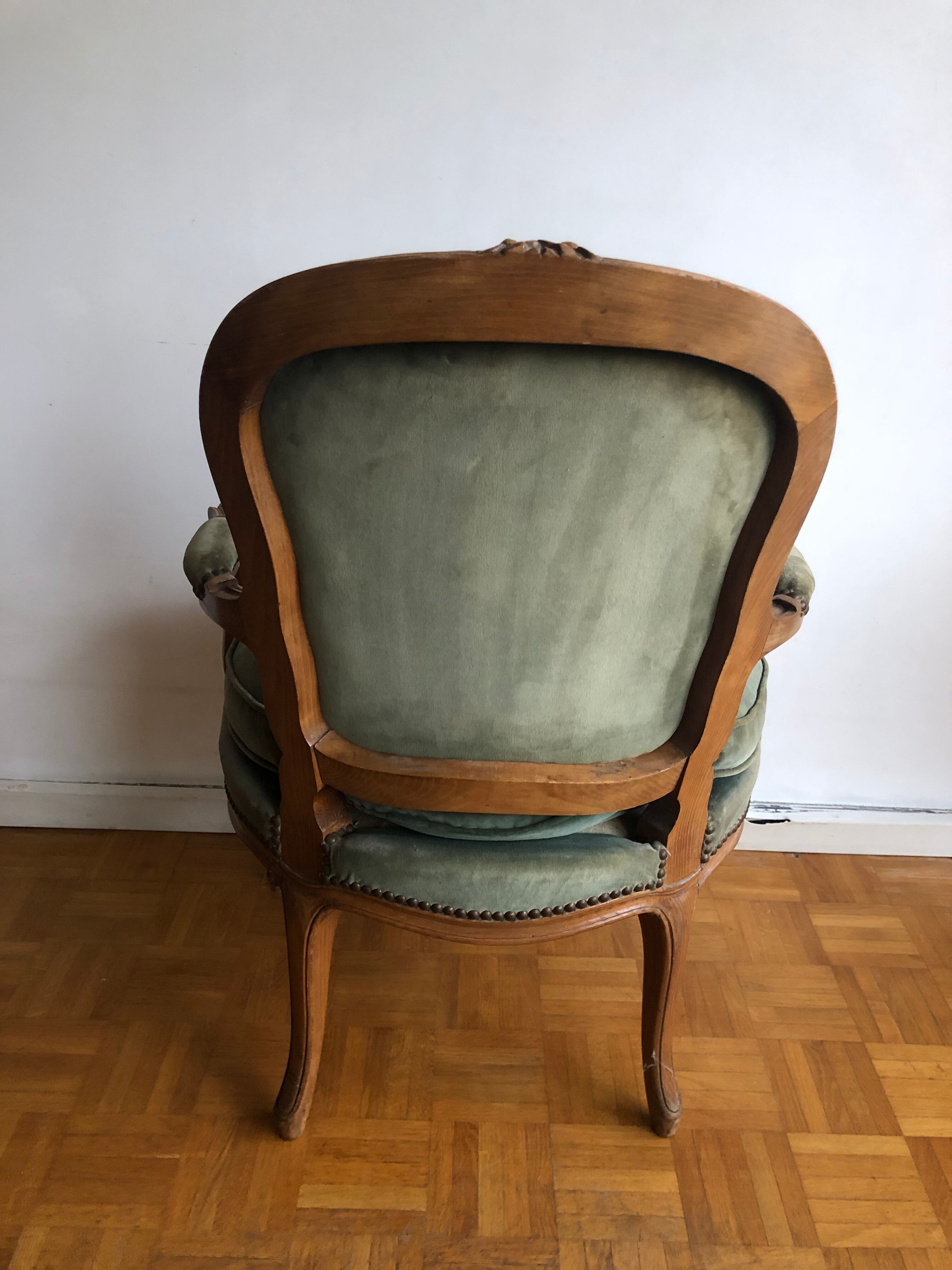 Green shepherdess armchair Louis XV style