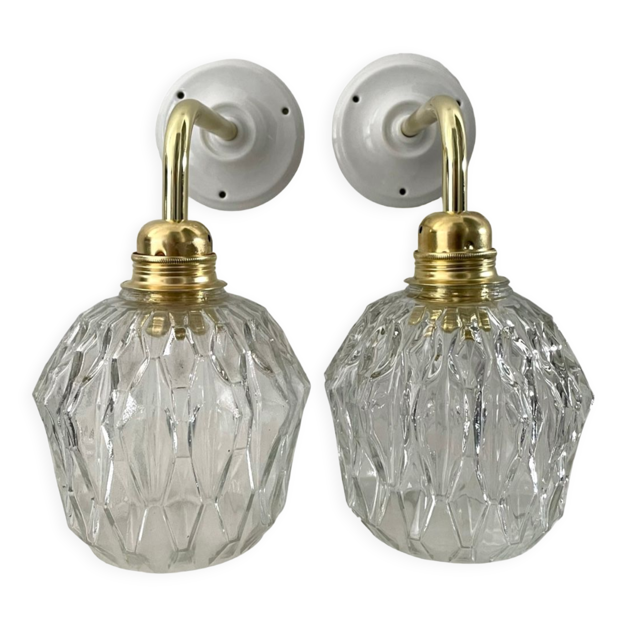 Set of two vintage sconces in chiseled glass