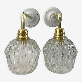 Set of two vintage sconces in chiseled glass