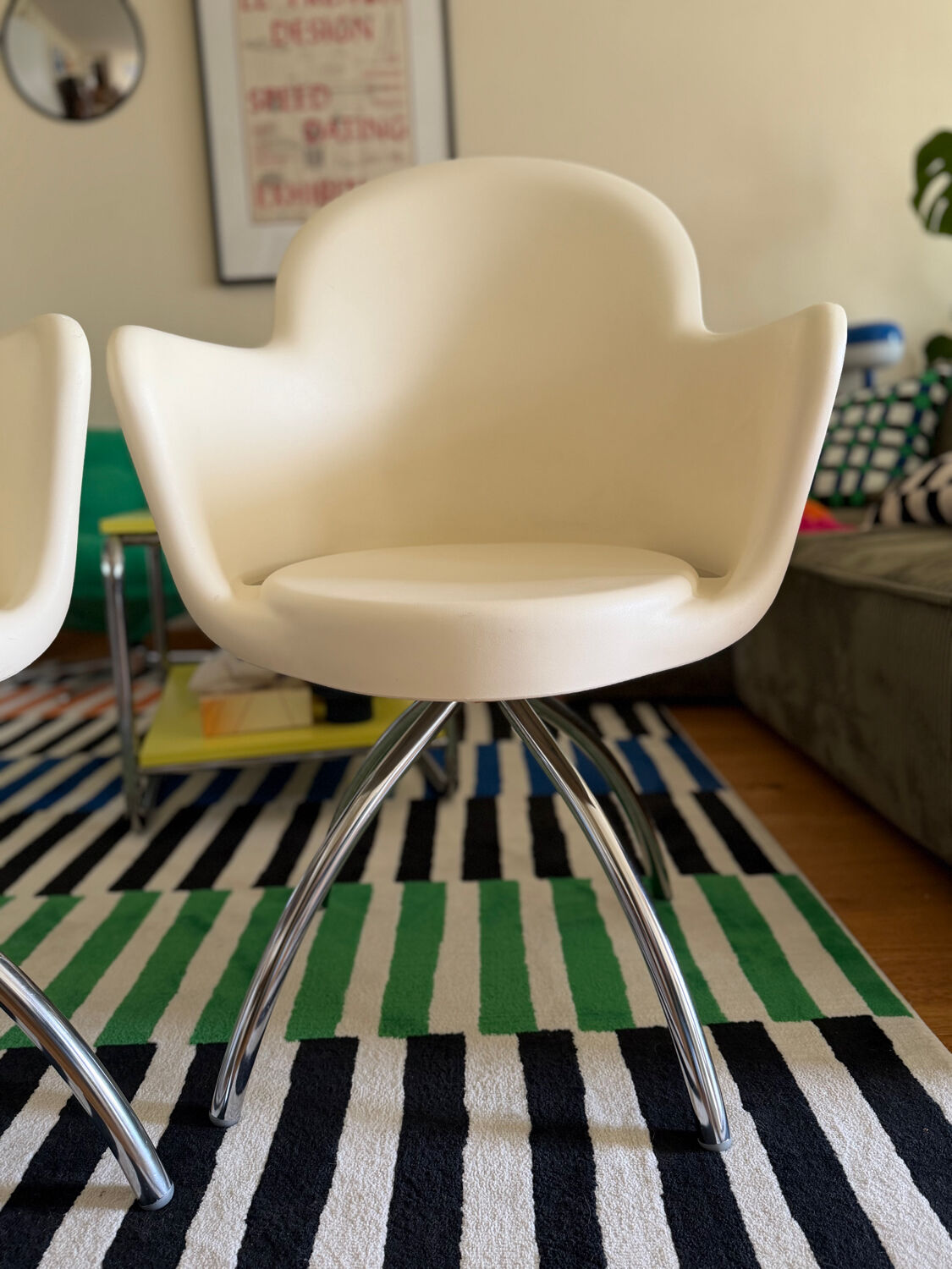 2 chaises Gogo de Marcello Ziliani par Sintesi