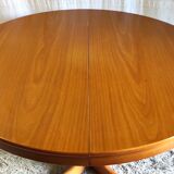 Round dining table extendable 8 pers, 70s-80s