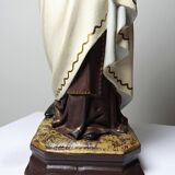 Statuette stuc ND du Mont Carmel, ateliers Olot, yeux en verre, 1920-1930