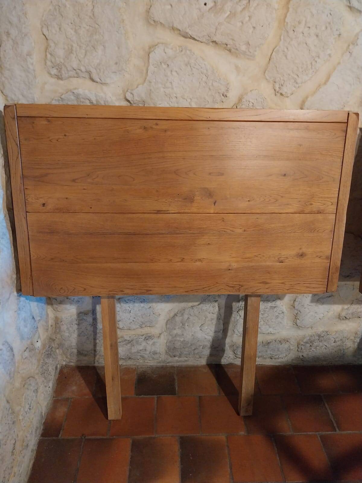 Set of solid oak abbey tables + 2 benches + 2 extension leaves