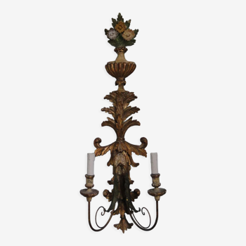 Italian wall lamp in carved wood 19th