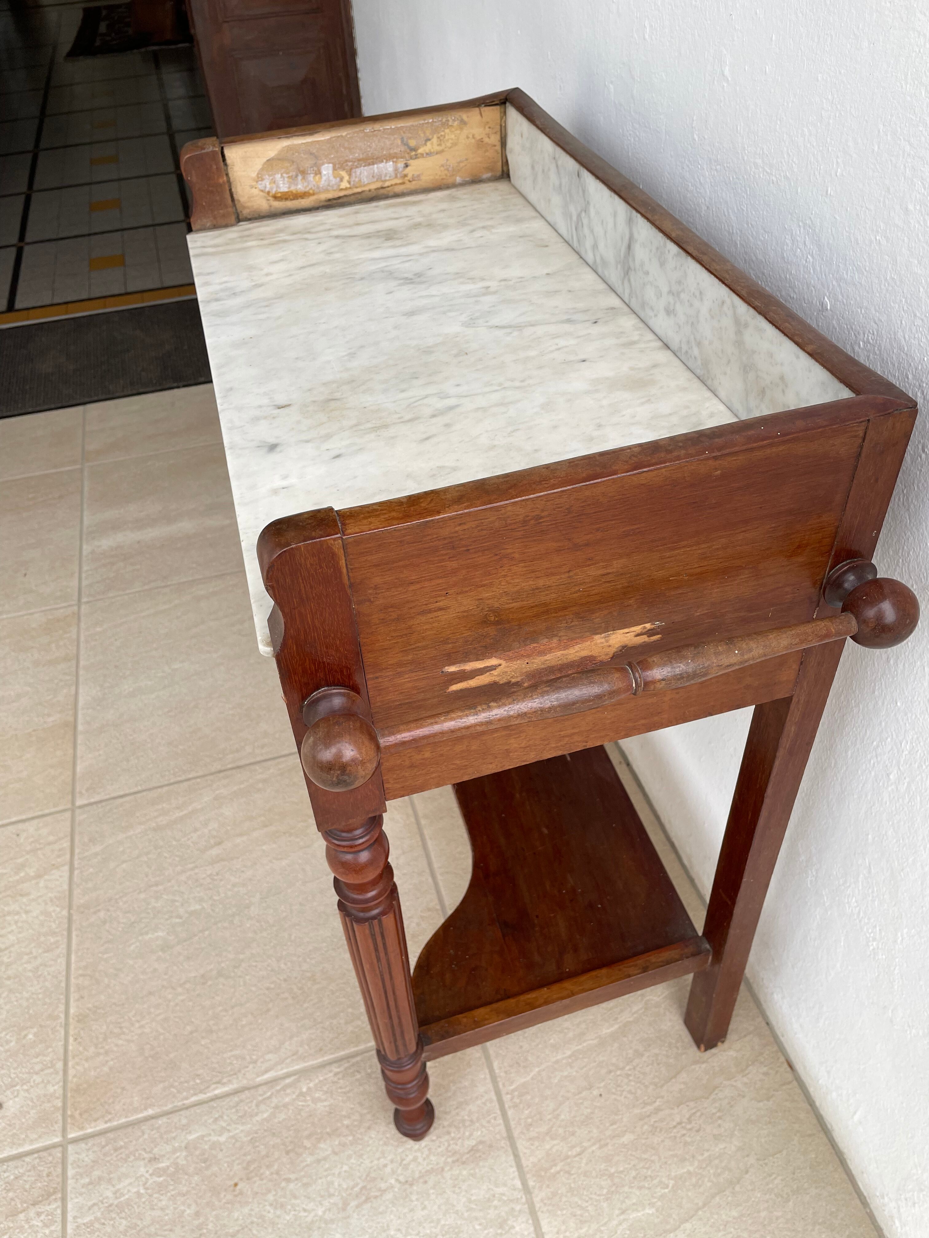Dressing table with marble
