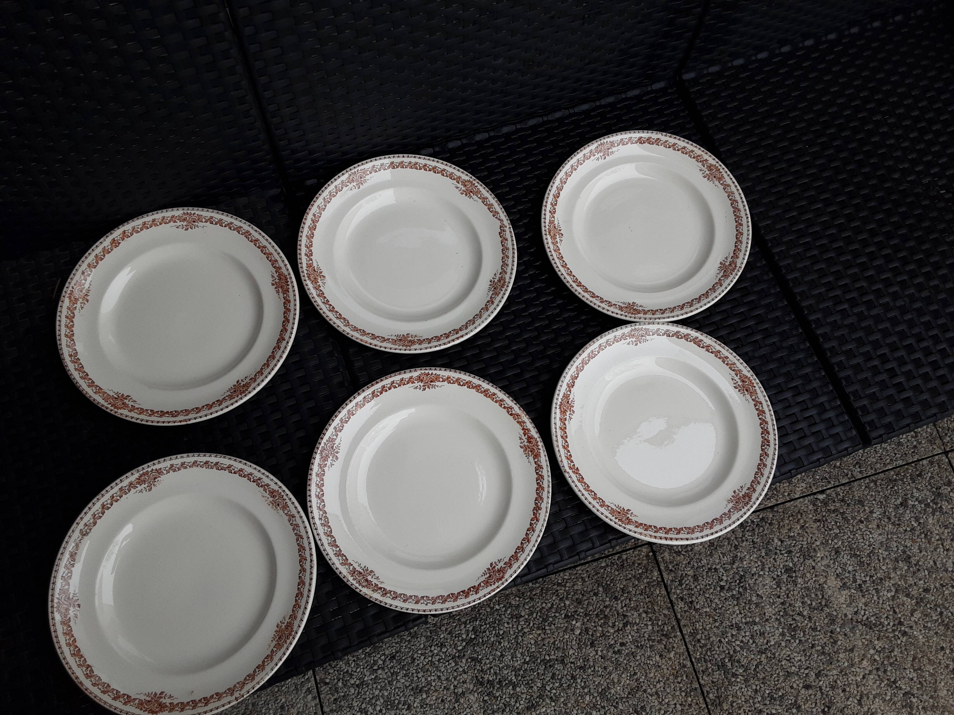 Set of 6 vintage flat plates, 23 cm, Longwy brand, Mireille pattern.
