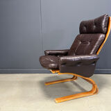 Elsa & Nordahl Solheim Kengu armchair - 1960s