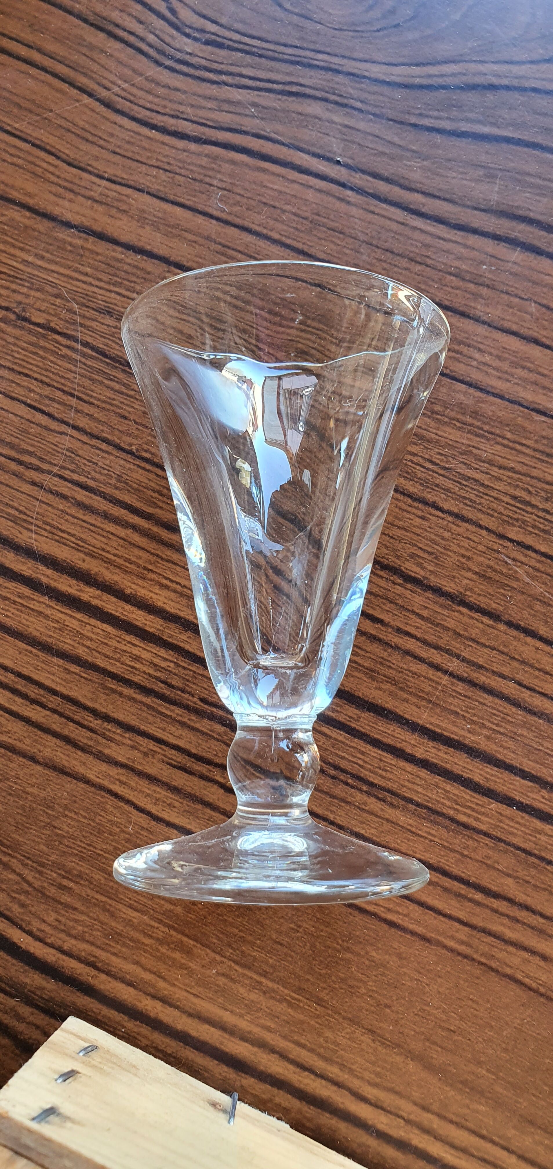 Set of bistro glasses