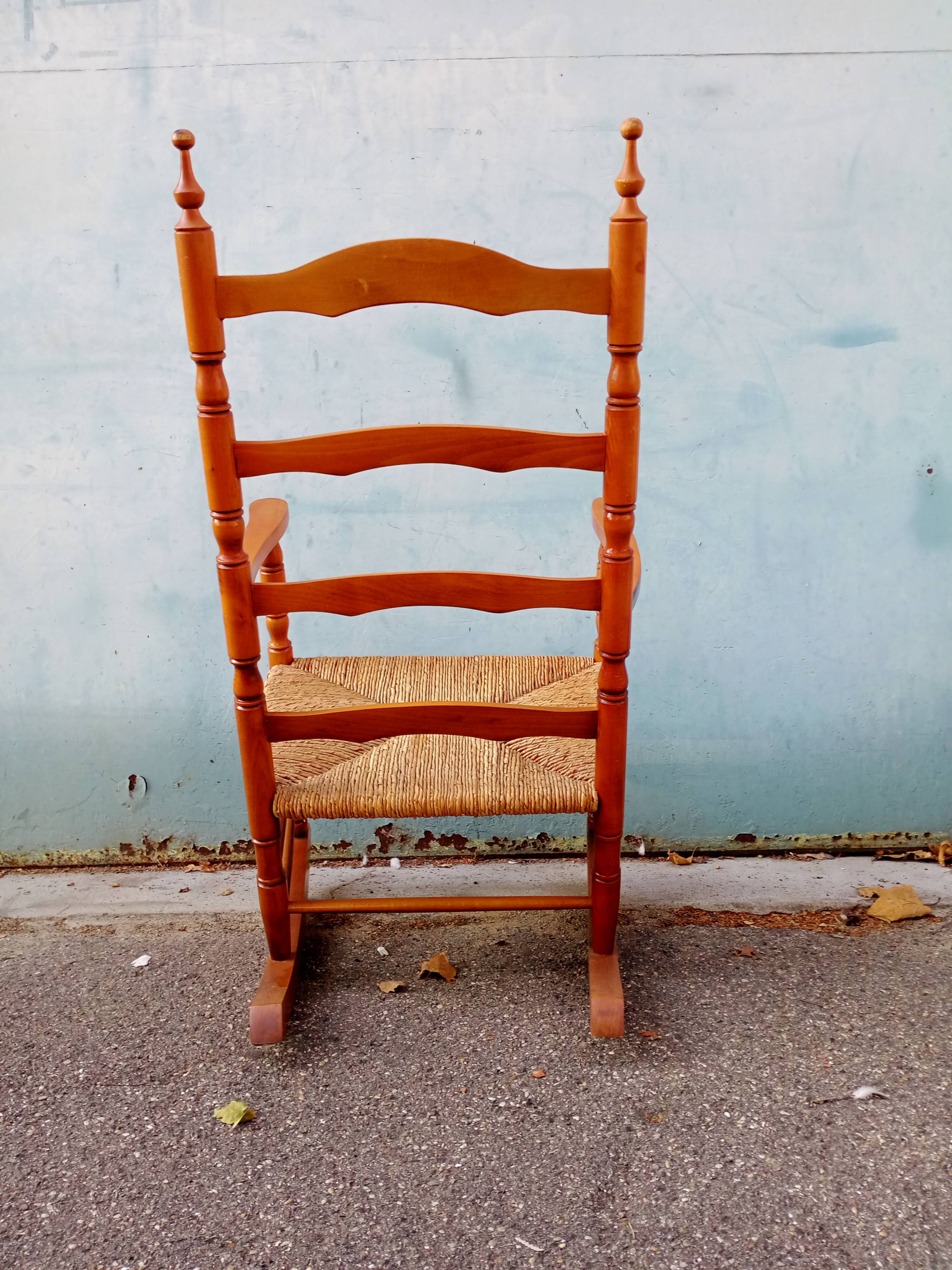 Vintage rocking chair