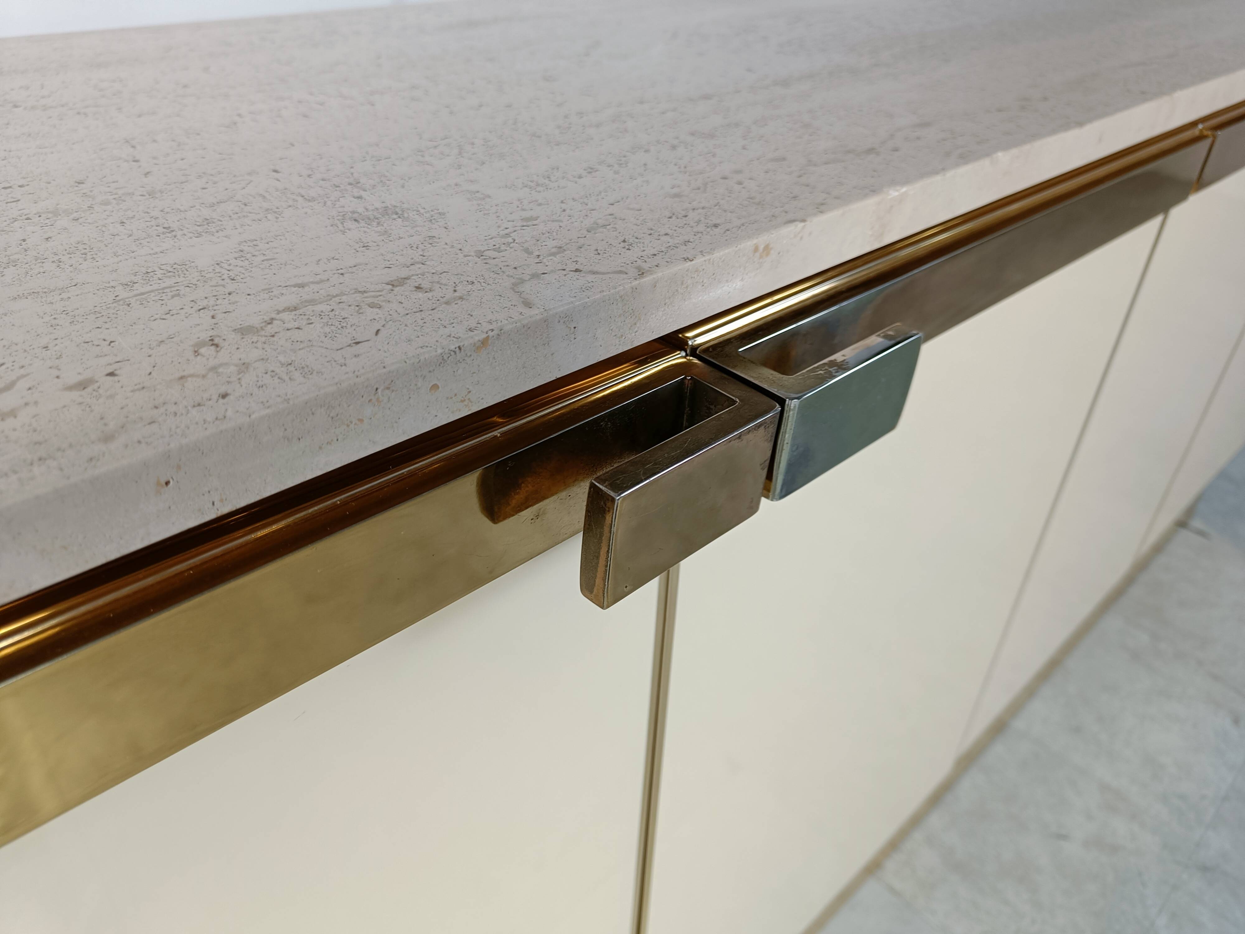 Vintage lacquered and brass credenza, 1980s