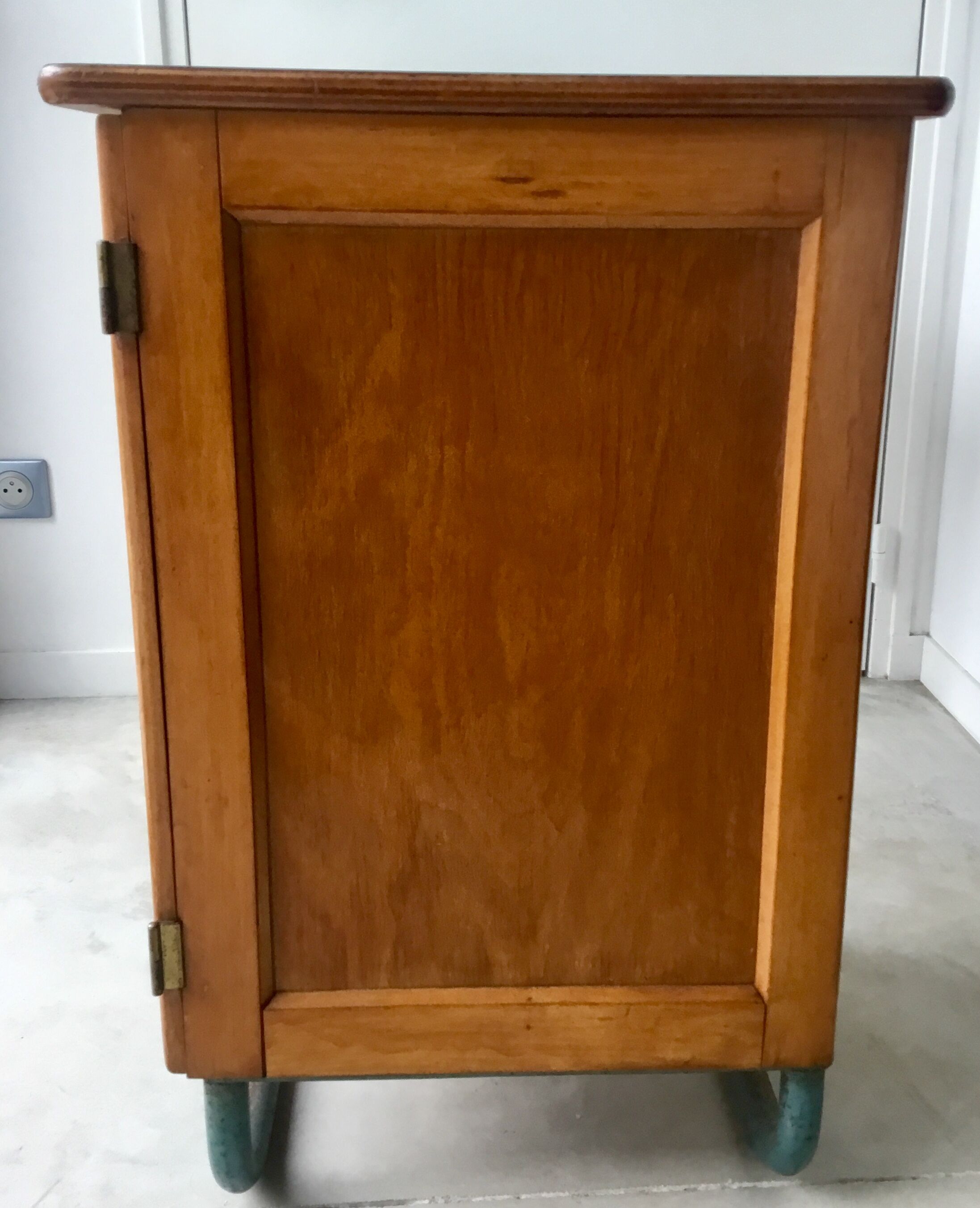 Bureau d’internat pour Mobilor plateau formica 1960