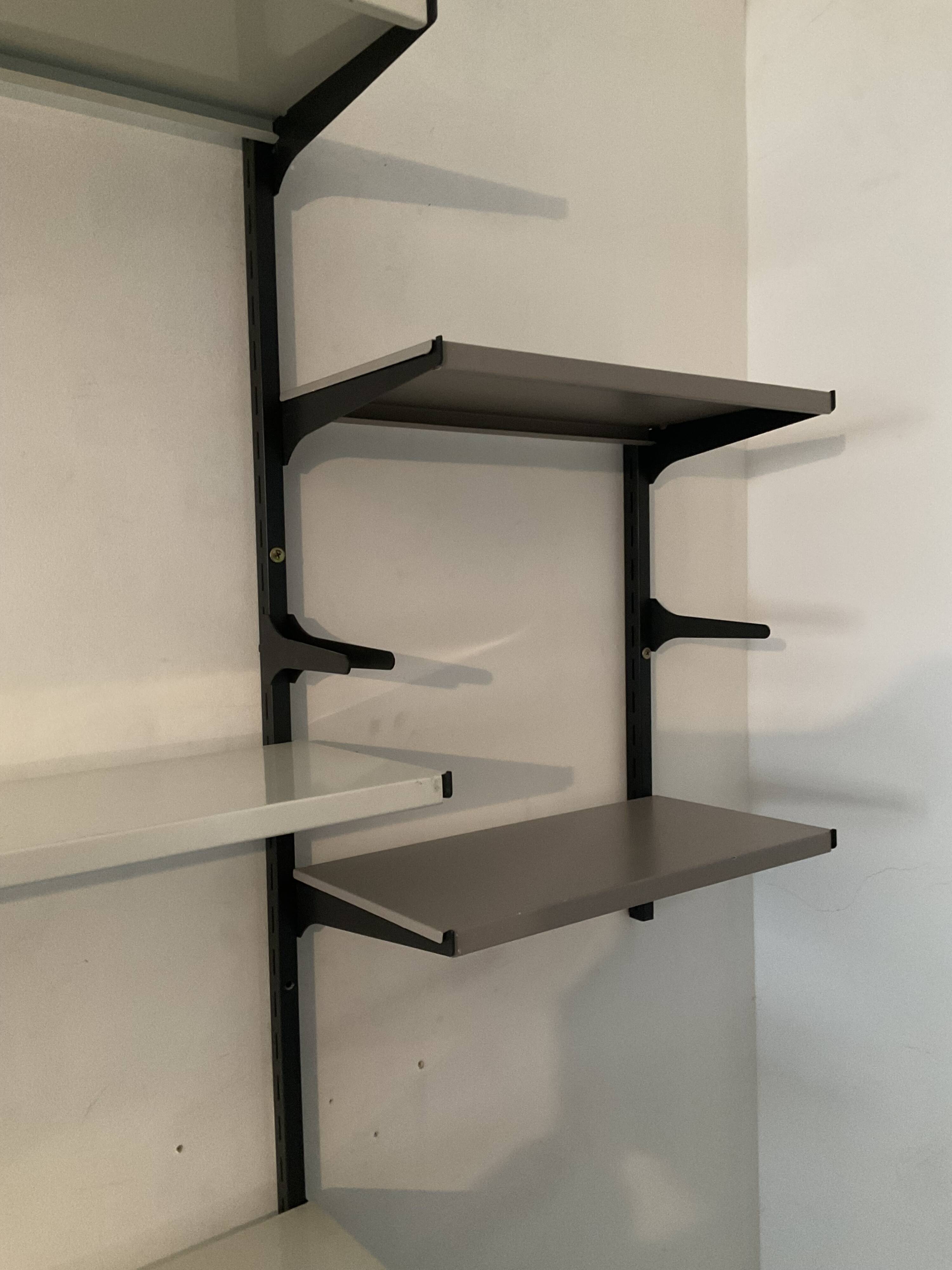 Modular Tomado shelf from the 1970s