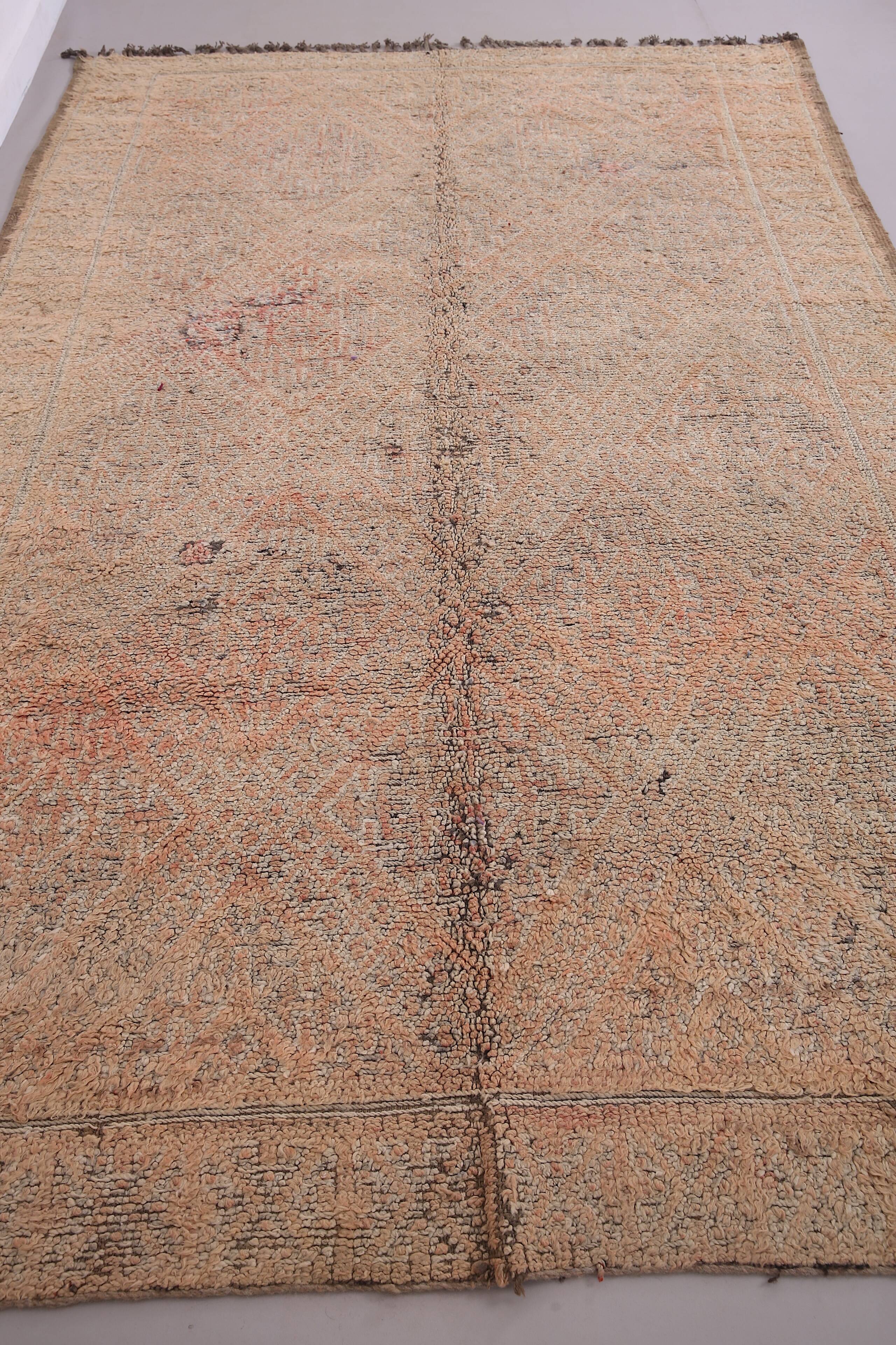 Vintage Beni Mguild Rug 305 x 326 cm - Moroccan Rug - Authentic Berber Rug