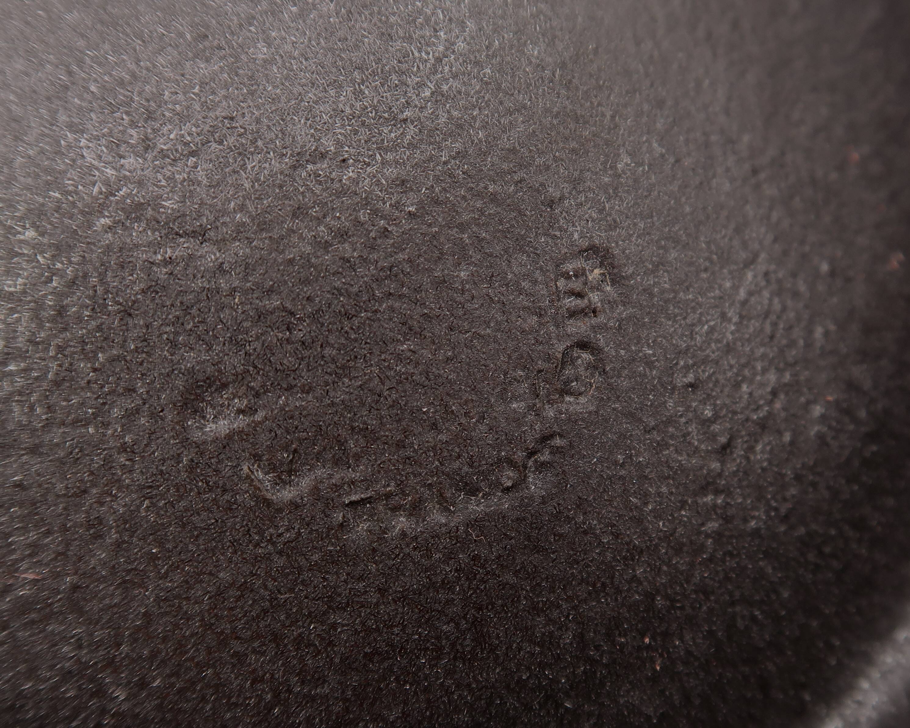 Black ceramic centerpiece on foot, La Bergerie Vallauris