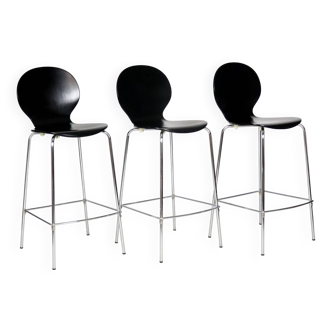 Ensemble de trois  tabourets de bar en bois courbé