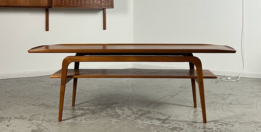 Coffee table design Arne Ovmand Olsen edition Toften Möbelfabrik 1960