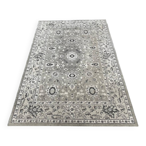 tapis de style oriental
