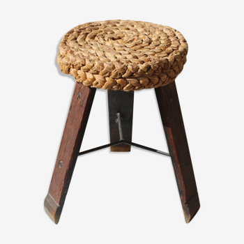 Wicker tripod stool