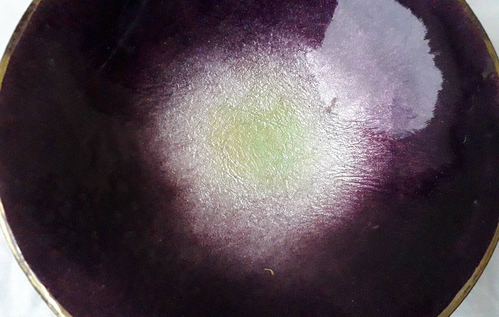 Ashtray bowl in enamel