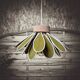 Suspension fleur Iris, 16 pétales en rotin et lin vert olive