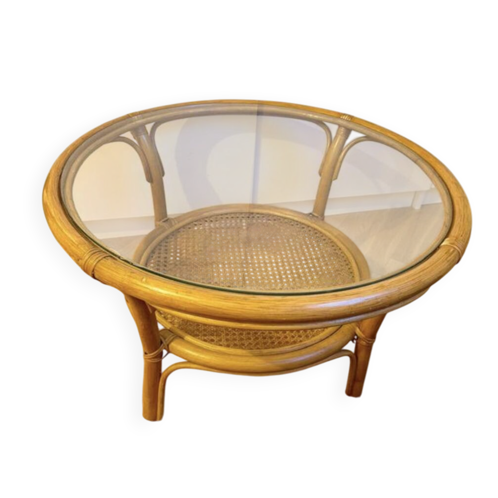Table Basse Ronde Vintage en rotin avec plateau en verre et cannage