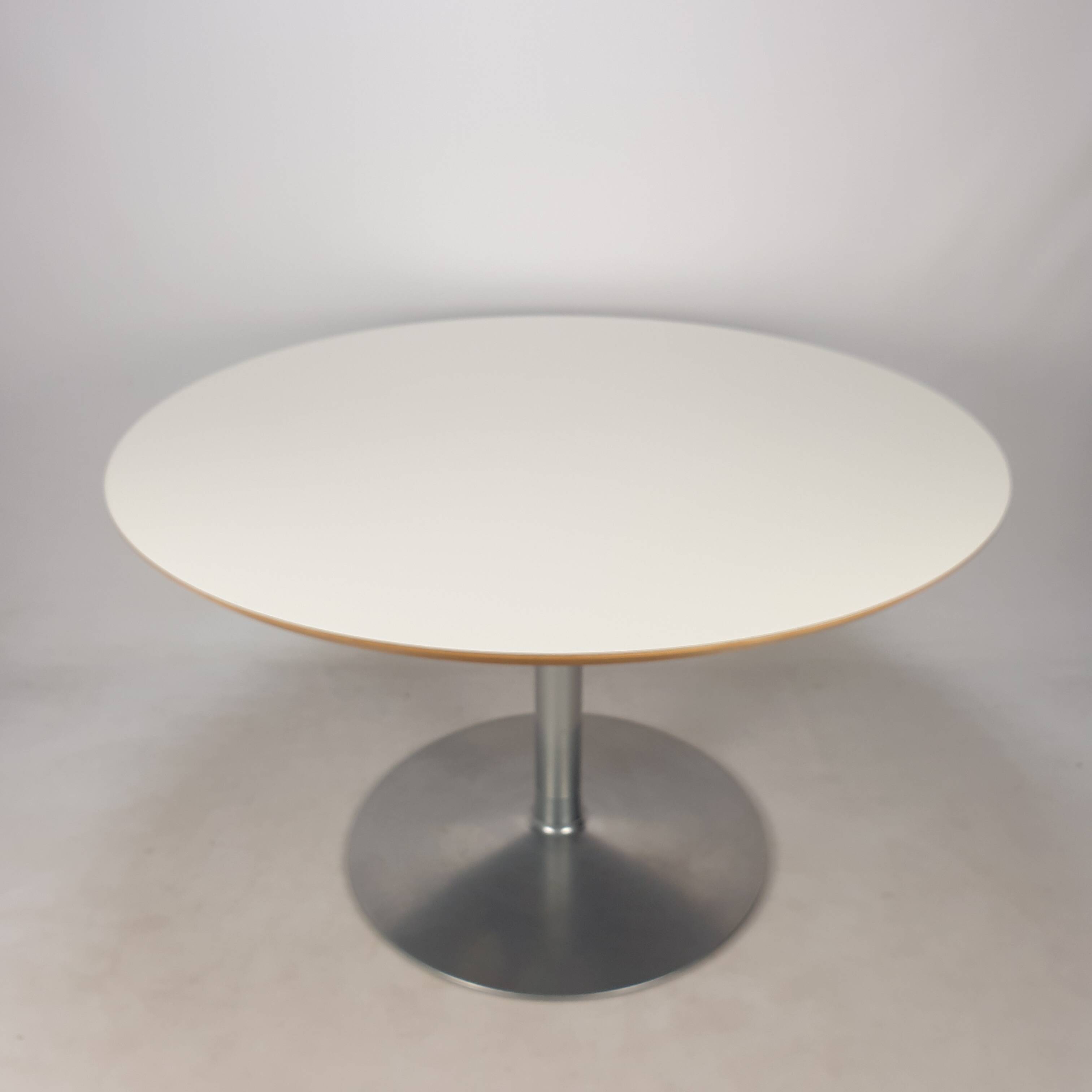 Round Dining Table by Pierre Paulin for Artifort