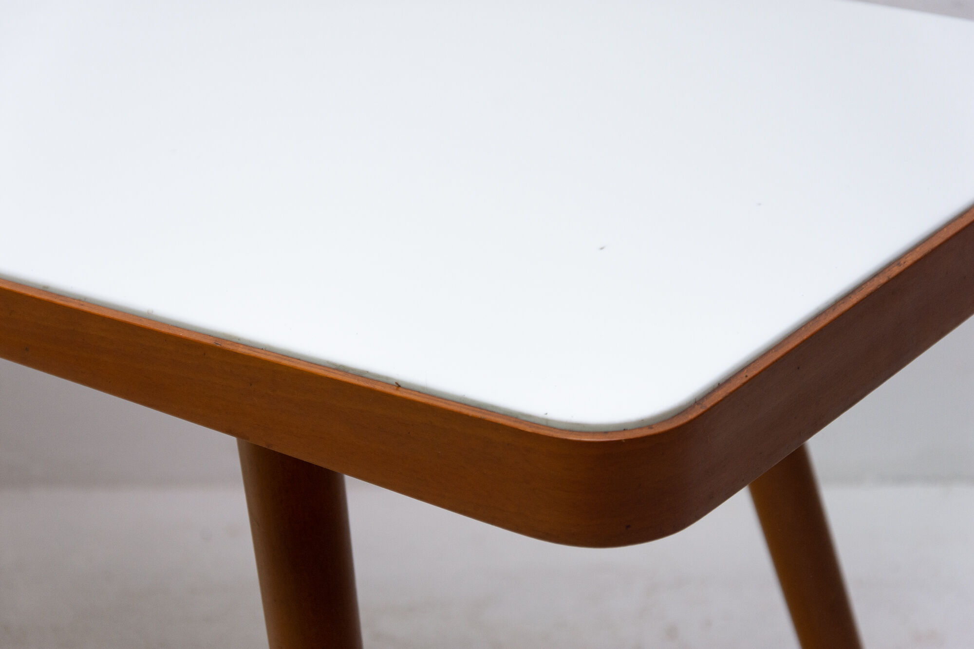 Table basse en verre du milieu du siècle, 1960 ́s, Tchécoslovaquie