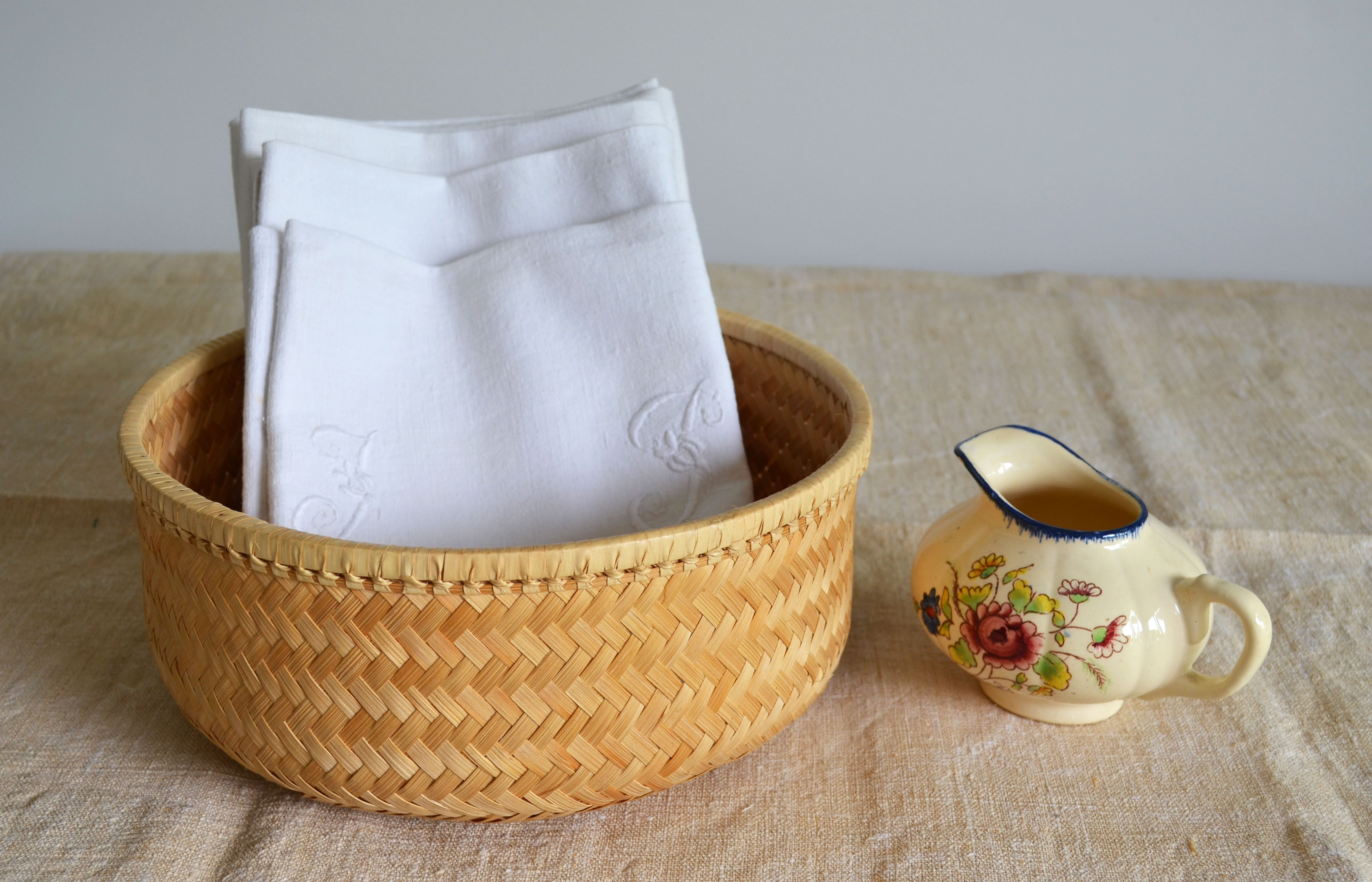 4 antique napkins embroidered