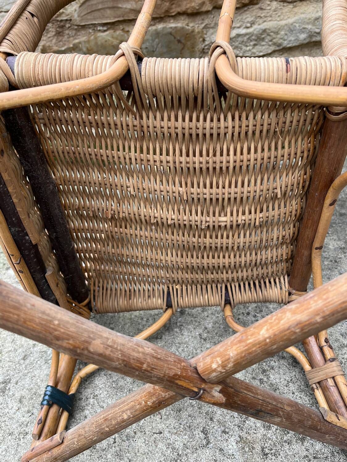 Fauteuil en rotin enfant vintage