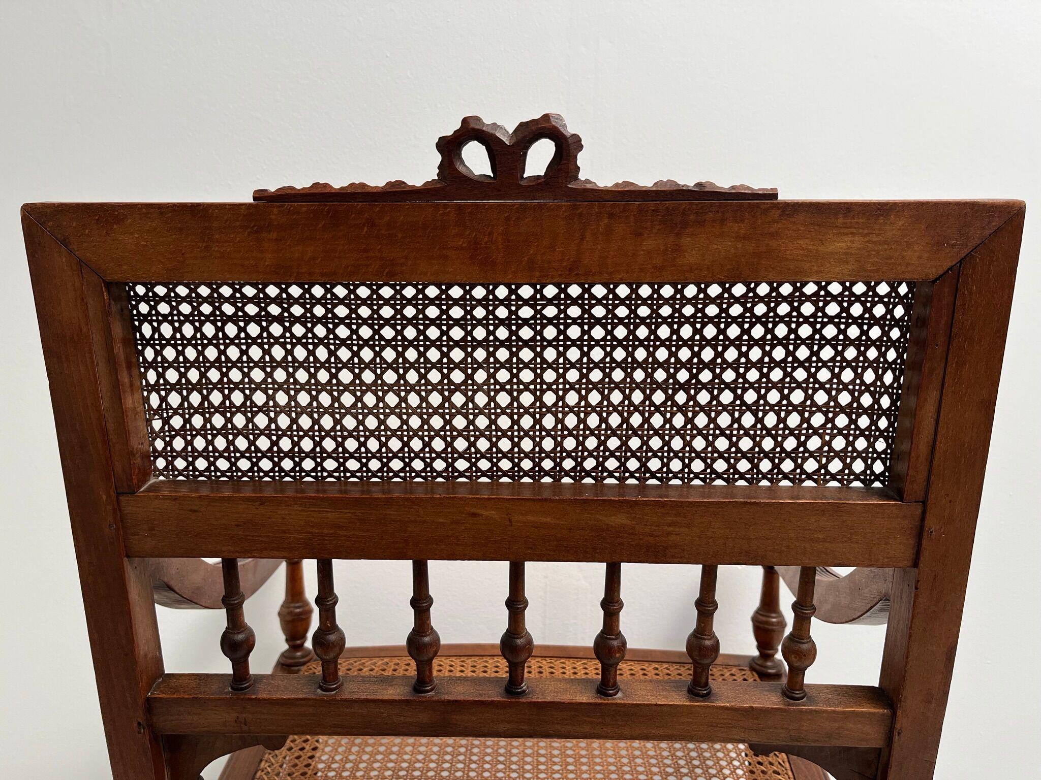 Paire de fauteuils cannés - Époque Louis XVI