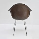 Fauteuil Eames DAX fibre de verre édition Vitra des années 60/70